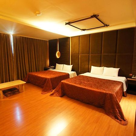 צ'יאיי סיטי Beverly Garden Motel מראה חיצוני תמונה