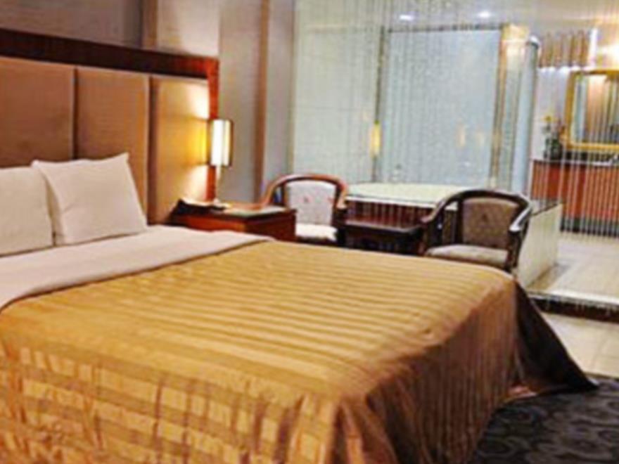 צ'יאיי סיטי Beverly Garden Motel מראה חיצוני תמונה