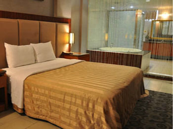צ'יאיי סיטי Beverly Garden Motel מראה חיצוני תמונה